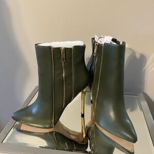 Chic Olive Leather Heeled Boots with Gold Accents